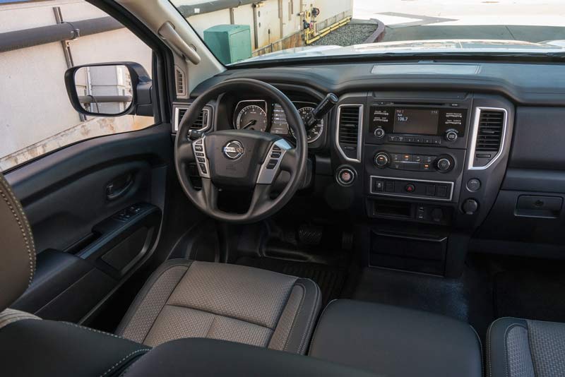 2017 Nissan Titan Pro-4X interior