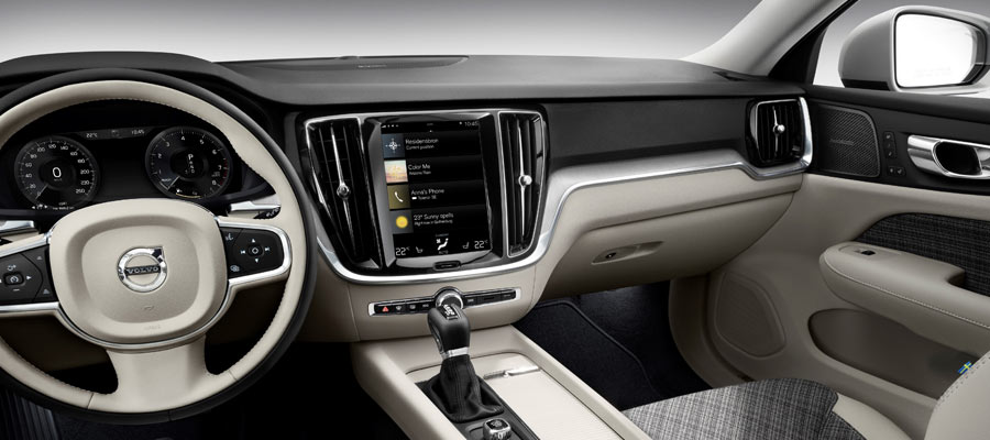 2019 Volvo V60 interior