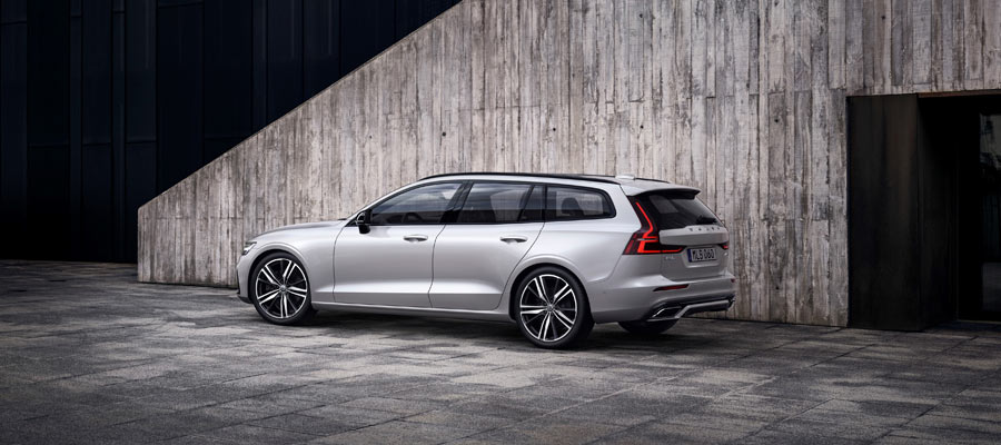 2019 Volvo V60 rear