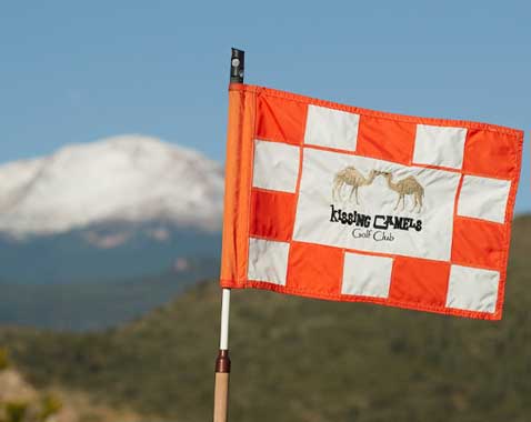 The flagstick at Kissing Camels Golf Course