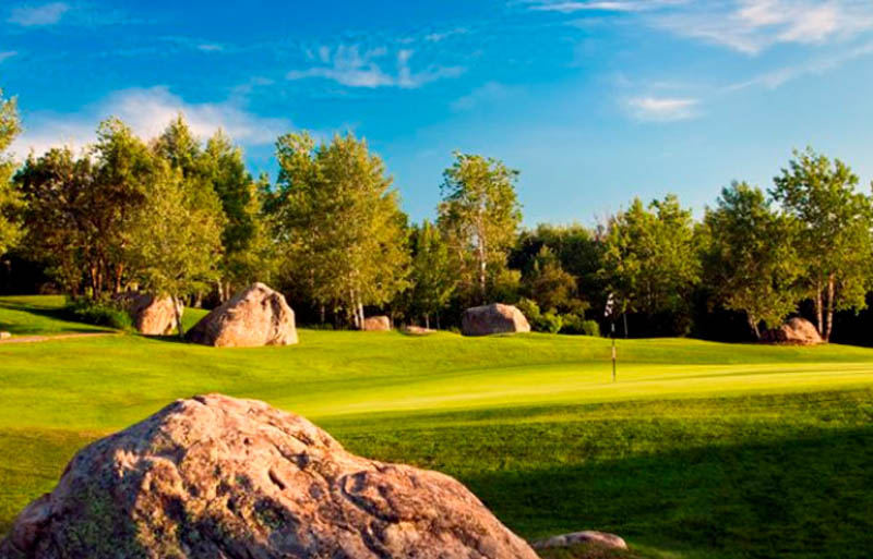 Hole 9 at Rollingstone Ranch Golf Club