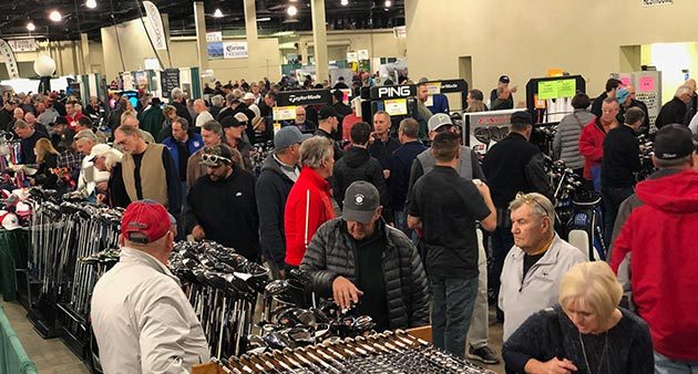 Golfers at Denver Golf Expo