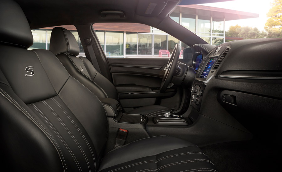 The interior of the 2019 Chrysler 300S