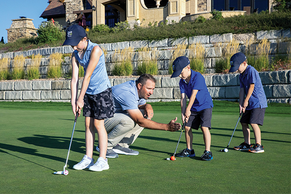 KIDS PUTTING AT BLACKSTONE CC